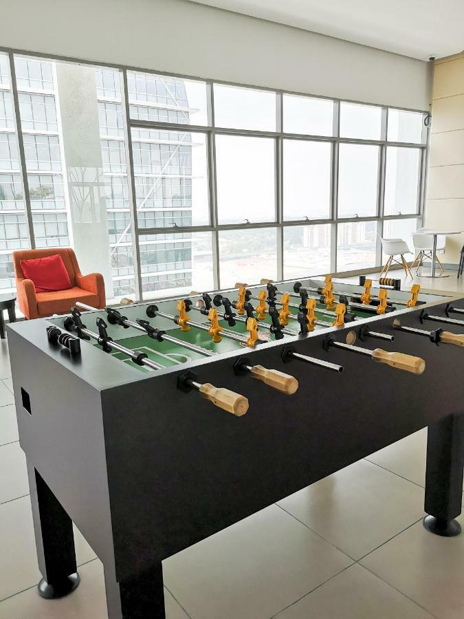 Апартаменты Gt2@Cascades Residency Петалинг-Джая Экстерьер фото